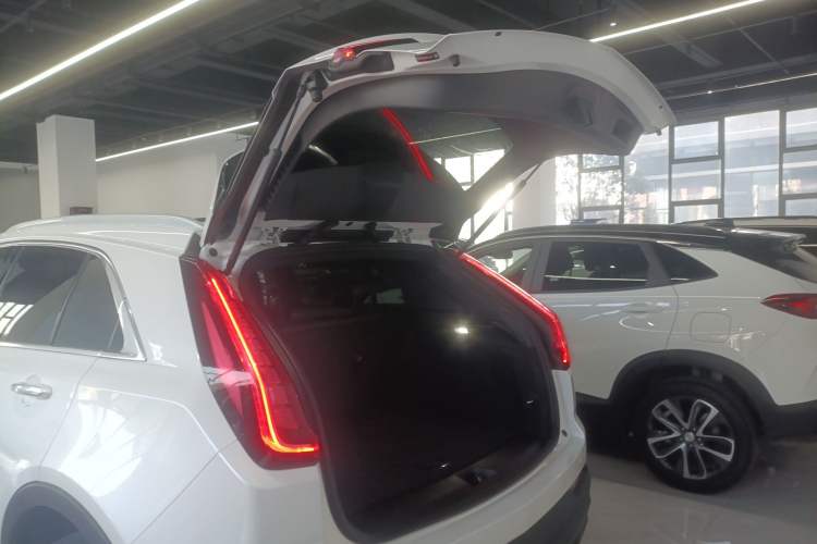 Used Cadillac XT4 2021 28T Two-Wheel Drive Tech Edition