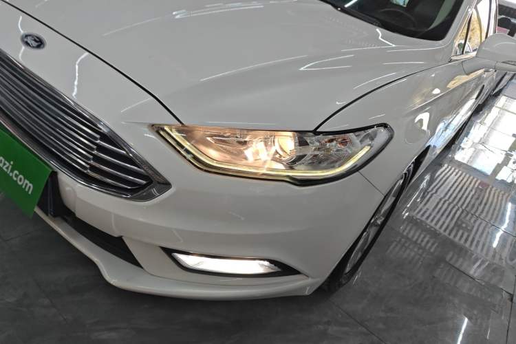 Used Ford Mondeo 2017 EcoBoost 180 Stylish Model
