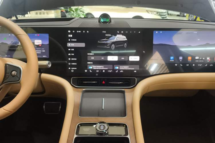 Used Hima AITO M9 2025 Extended-Range Ultra Version 52 kWh 6-Seater
