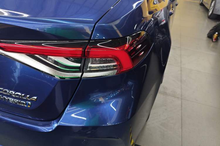 Used Toyota Corolla 2021 Dual-Motor 1.8L E-CVT Elite Edition