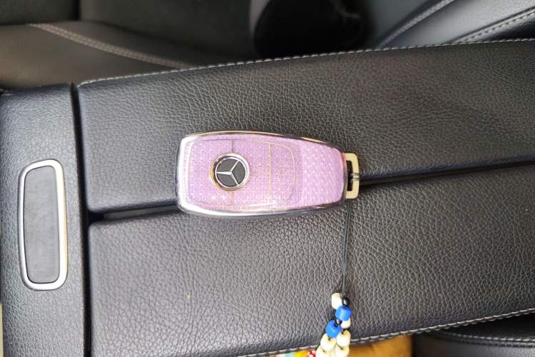 Used Mercedes-Benz A-Class 2022 Second Facelift A 200 L Sport Sedan Fashion Version
