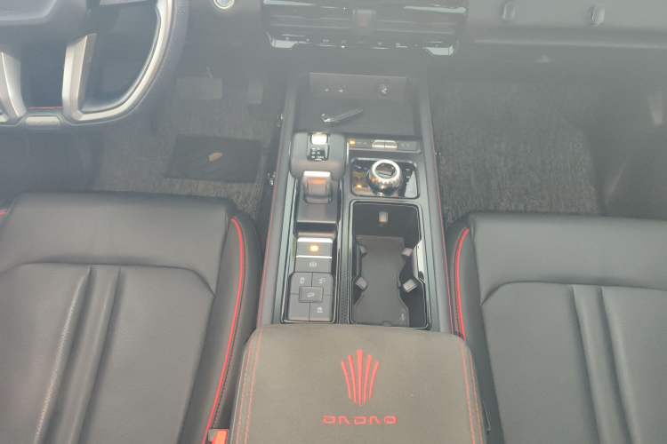 Used JMC DaDao 2024 Explorer 2.3T Gasoline Automatic 4x4 Extreme Edition
