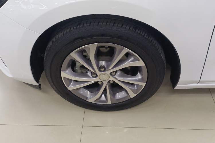 Used Buick Verano 2023 Pro Le Yi Edition
