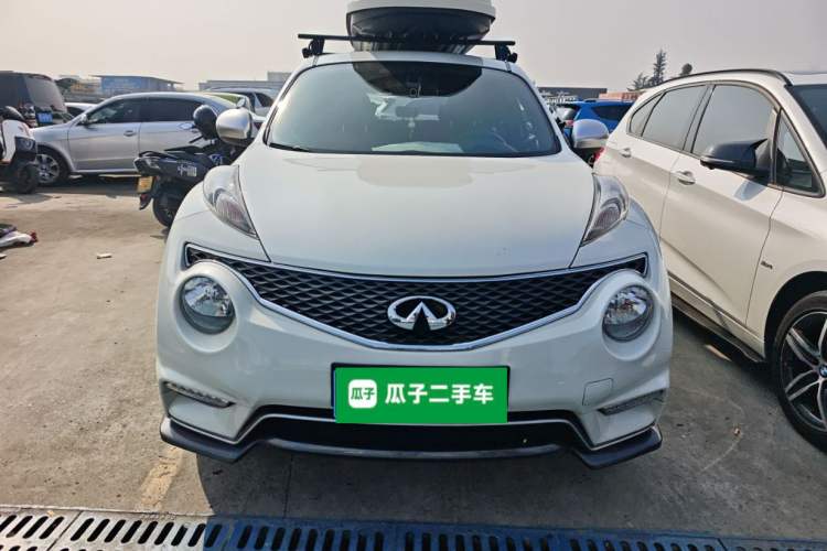 Used Infiniti ESQ 2014 1.6L Spontaneous Edition