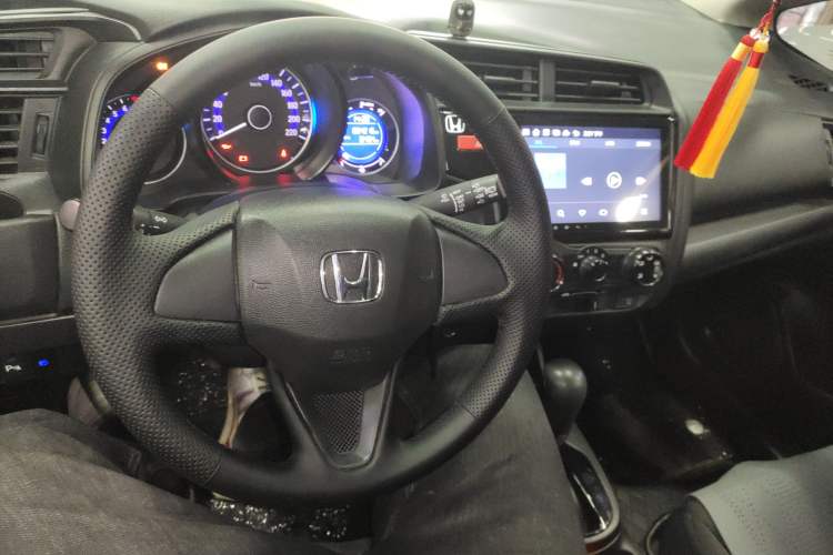 Used Honda Fit 2016 1.5L LXS CVT Comfort Sunroof Version

