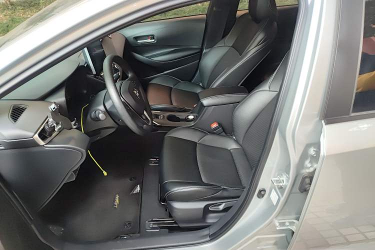 Used Toyota Levin 2021 185T CVT Luxury Edition
