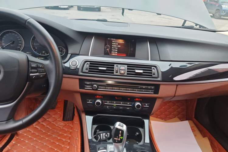 Used BMW 5 Series 2017 520Li Elegant Edition
