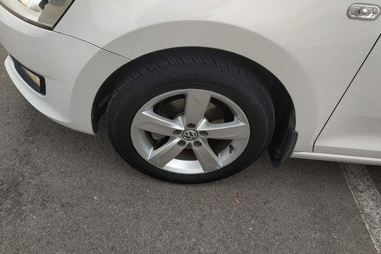 Used Volkswagen Santana 2013 1.6L Automatic Comfort Edition