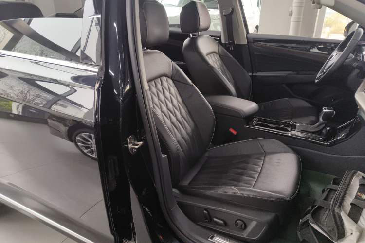 Used Volkswagen Passat 2021 330TSI Luxury Edition