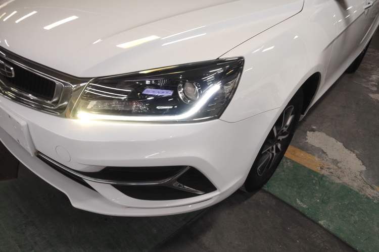 Used Geely Auto Emgrand 2019 Leading Edition 1.5L Manual Luxury Model China VI Standard
