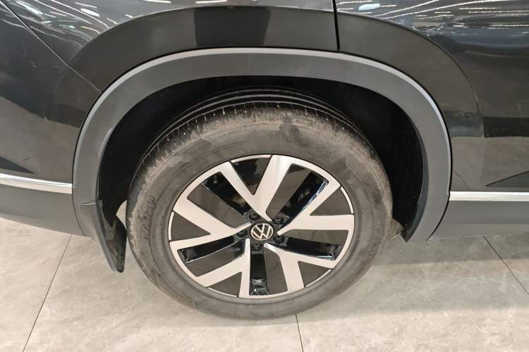 Used Volkswagen Tayron 2024 300TSI Two-Wheel-Drive Luxury Plus Advanced Version