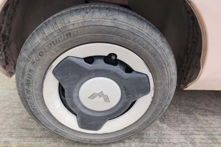 Used Wuling Hongguang MINIEV 2022 Macaron Premium Model – Lithium Ternary Battery
