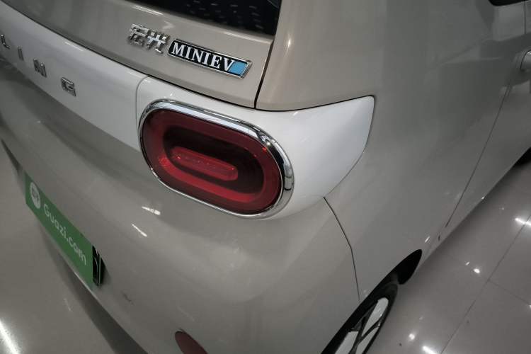 Used Wuling Hongguang MINIEV 2024 3rd Generation 215km Advanced Version