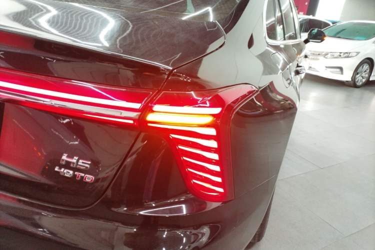 Used Hongqi H5 2024 2.0T Automatic Smart Connect Flagship Edition