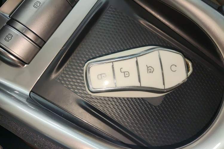 Used BYD Dolphin 2023 420 km Fashion Edition
