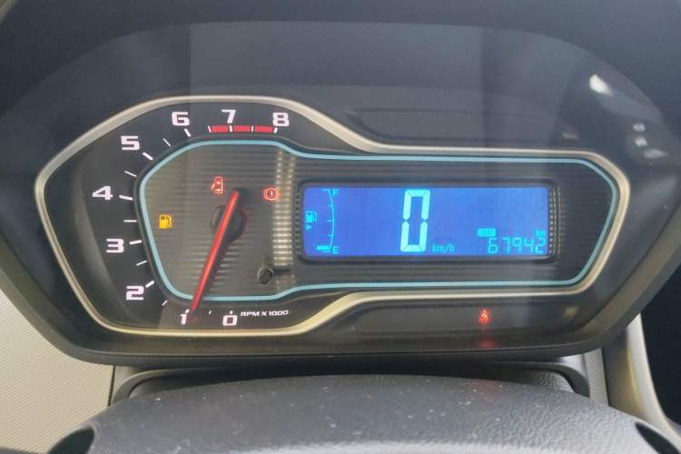 Used Chevrolet Aveo Sonic 2014 Sedan 1.4 SL MT Comfort Edition
