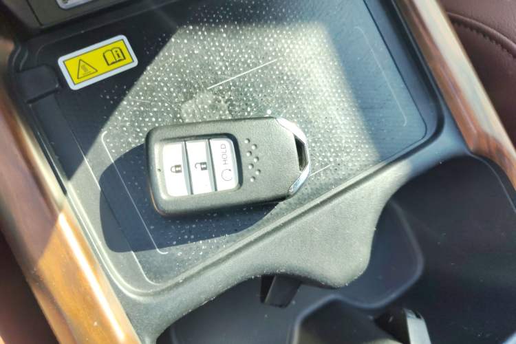 Used Honda CR-V 2021 240TURBO CVT 2WD Fashion Edition
