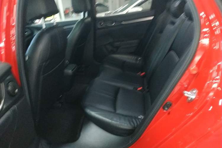 Used Honda Civic 2021 HATCHBACK 220TURBO CVT Trendy Cool Edition
