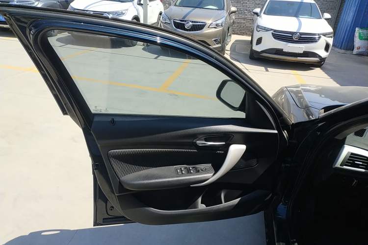 Used BMW 1 Series 2016 118i Leading Model
