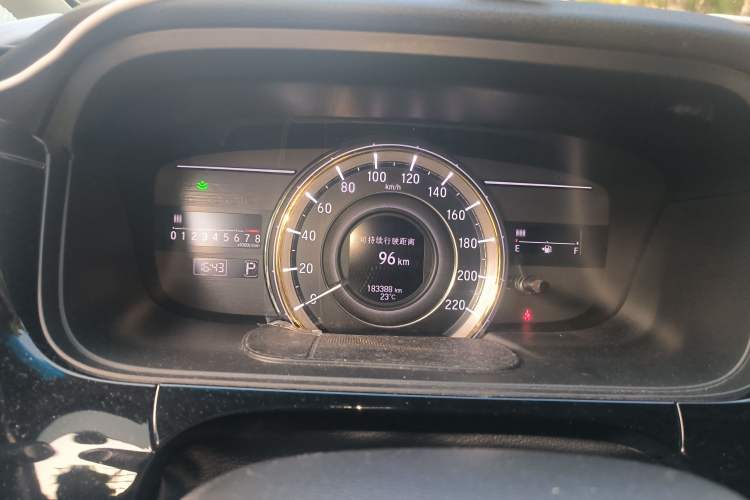 Used Honda Elysion 2016 2.4L Supreme Edition
