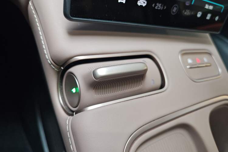 Used Nio EC6 2024 75 kWh