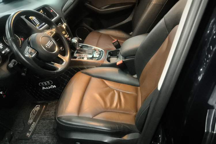 Used Audi Q5 2017 40 TFSI Comfort Model
