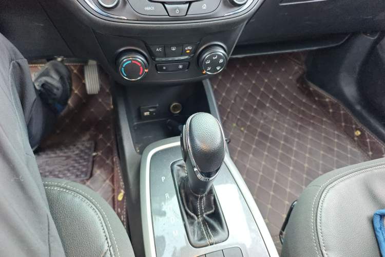 Used Chevrolet Lova RV 2016 1.5L Automatic FunDrive Edition
