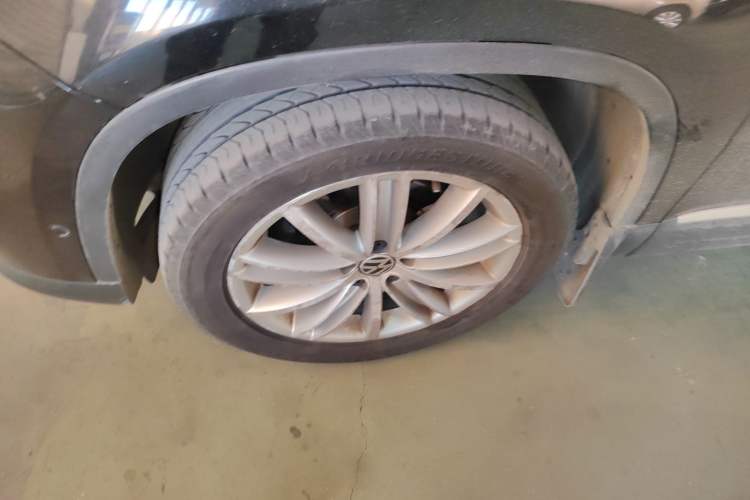 Used Volkswagen Tiguan 2012 2.0 TSI Automatic All-Wheel Drive Flagship Edition