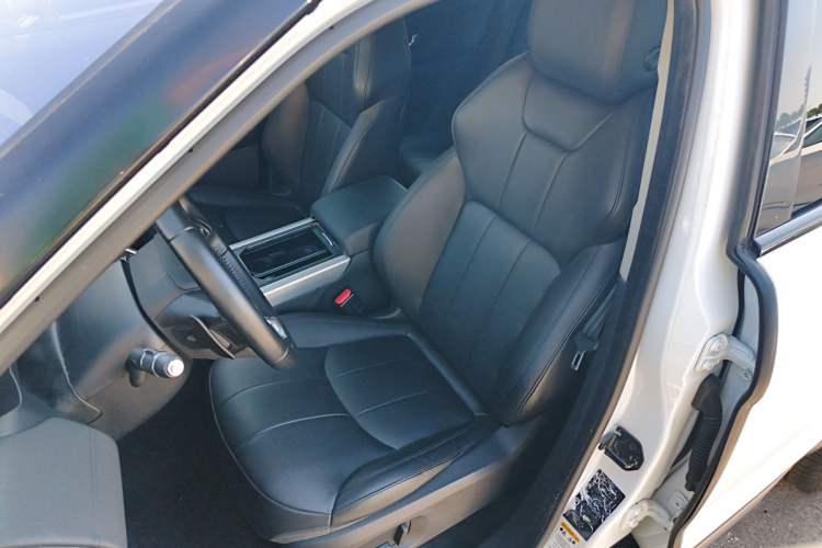 Used Land Rover Range Rover Evoque 2018 200PS PURE New Fashion Edition
