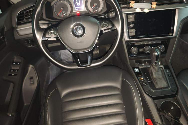 Used Volkswagen Lamando 2019 280TSI DSG Comfort Edition China VI standard
