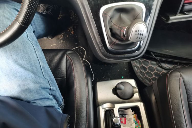 Used Haval H6 2015 Upgraded Model 1.5T Manual Two-Wheel Drive Elite Version