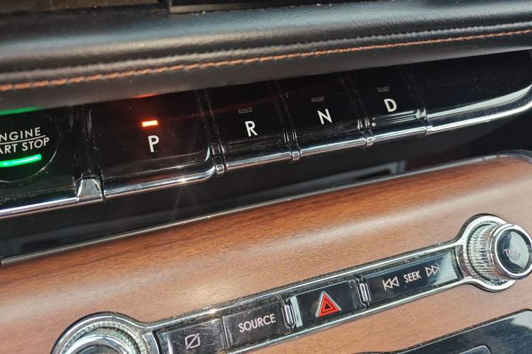 Used Lincoln Aviator 2020 3.0T V6 Four-Wheel Drive Premium Edition