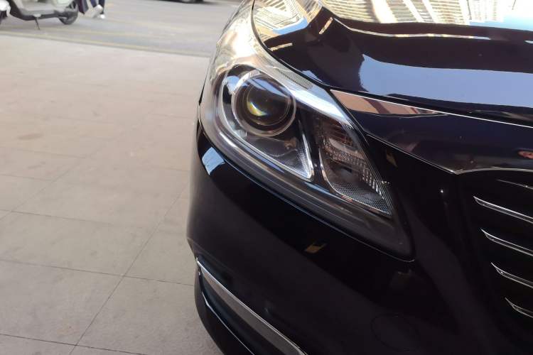 TDK.VehicleDetails.img