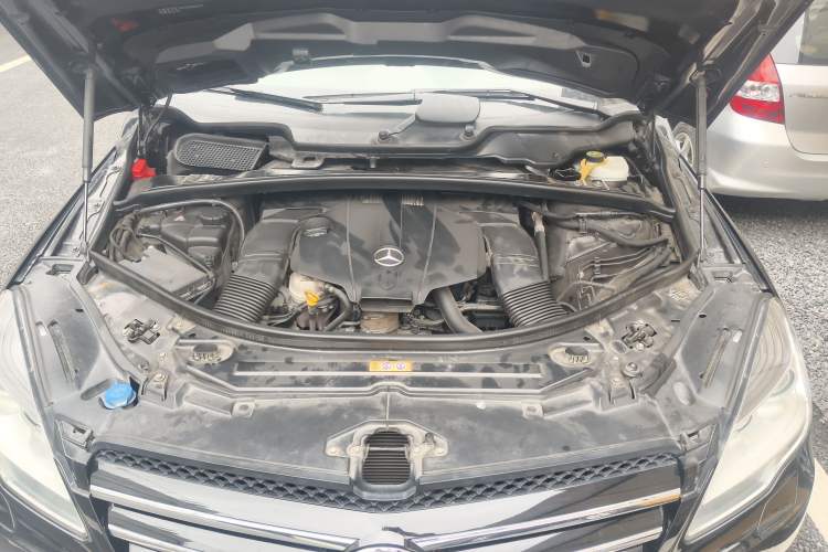 Used Mercedes-Benz R-Class 2017 R 320 4MATIC Business Edition Prestige Model