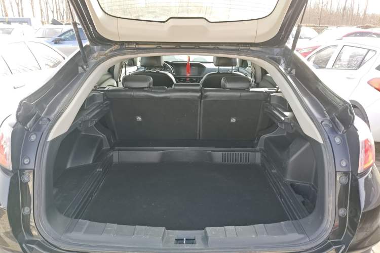 Used Venucia T90 2017 2.0L Manual ChenShang Edition
