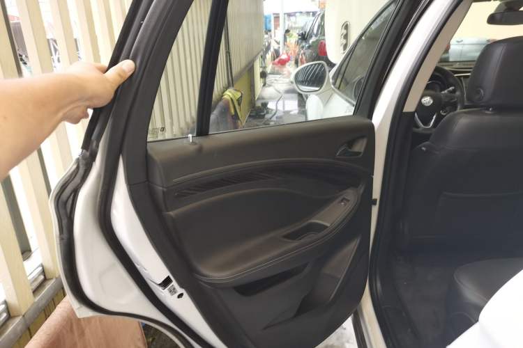 Used Buick Envision 2019 20T Two-Wheel Drive Leading Version China V Standard
