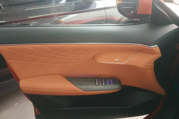 Used  S07 2024 215Max Qiankun Intelligent Driving ADS SE Range-Extended Version
