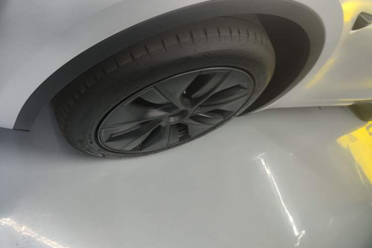 Used Tesla Model Y 2024 Rear-Wheel-Drive Version