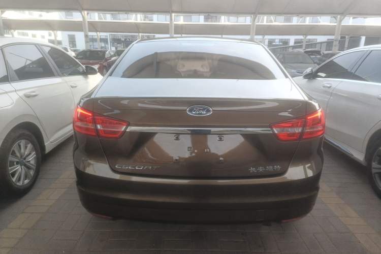 Used Ford Escort 2015 1.5L Automatic Fashion Model