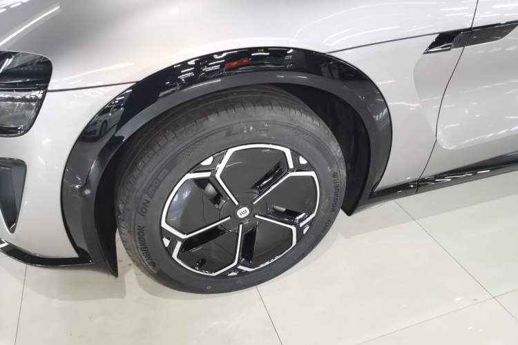 Used  YU7 2025 Ultra-Long Range Rear-Wheel Drive Version