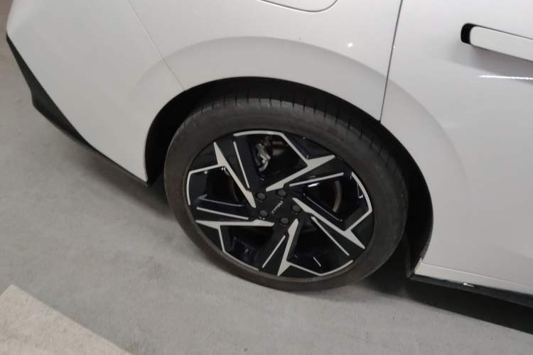 Used Lynk & Co 07 2024 EM-P 126 Long-Range Ultra
