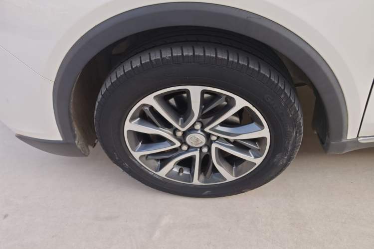 Used Baojun 730 2017 1.5T Manual Prestige Version 7 Seats