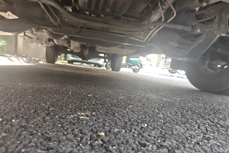 Used JMC Transit 2019 2.8T Commercial Version Long Wheelbase Mid-Roof 6-Seater Rear Single Tire China VI Emission Standard – JX493
