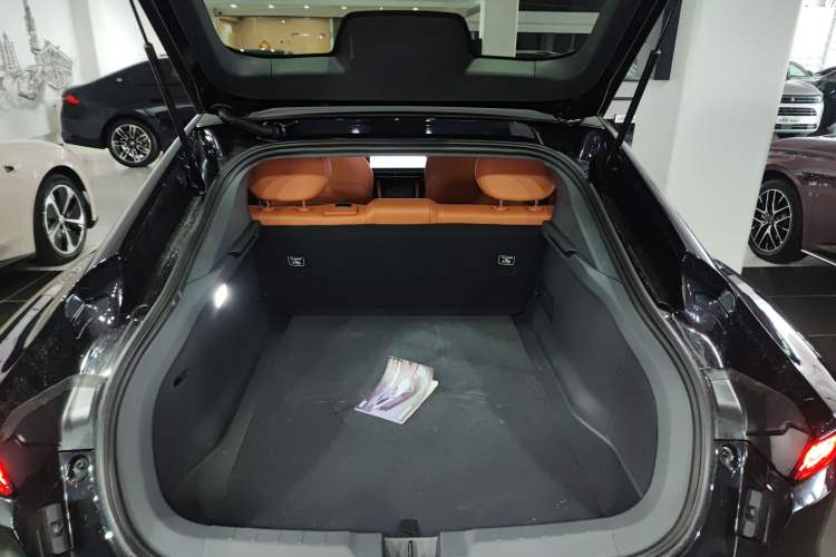 Used  eπ007 2025 Model Pure-Electric 550 Executive Edition