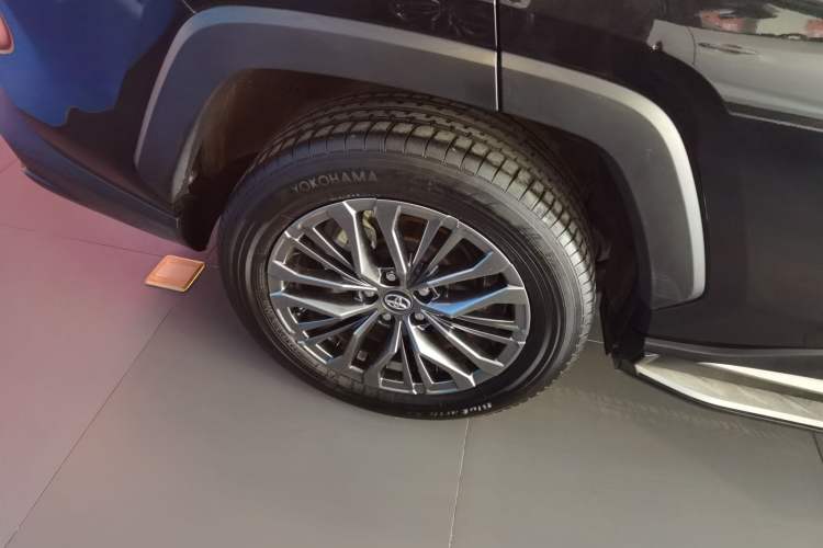 Used Toyota Wildlander 2023 2.0L CVT Two-Wheel Drive Luxury PLUS Edition
