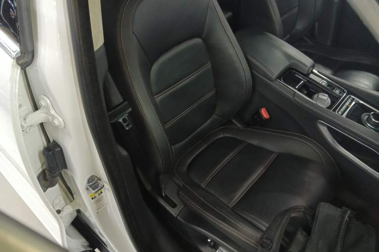 Used Jaguar F-PACE 2020 2.0T Urban Deluxe Edition
