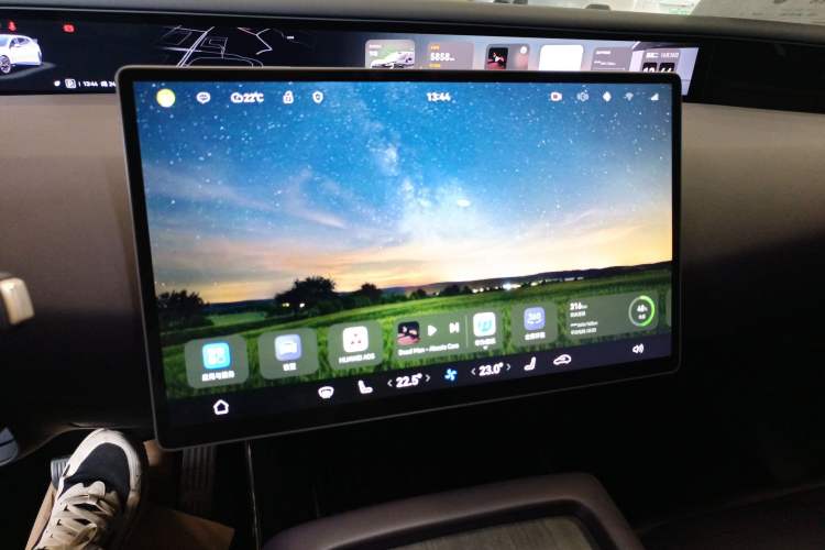 Used  07 2024 Pro+ All-Electric Version
