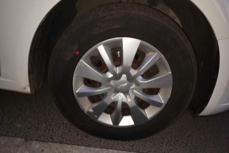 Used Chevrolet Cruze 2015 Hatchback 1.6L Manual Comfort Edition