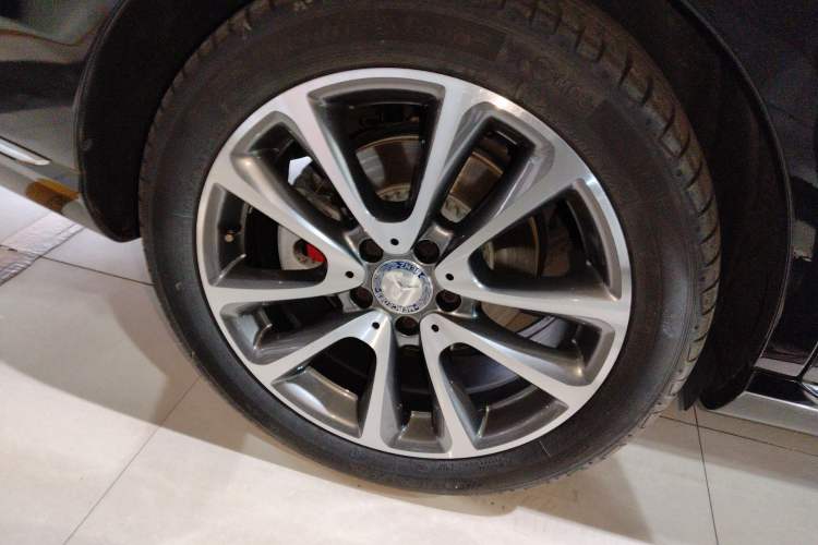 Used Mercedes-Benz E-Class 2016 E 200 L
