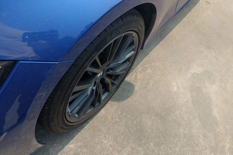 TDK.VehicleDetails.img